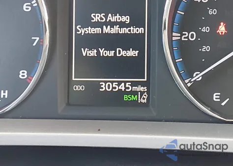 2018 Toyota Rav4 Limited z USA, uszkodzony, nr VIN 2T3DFREV5JW831760